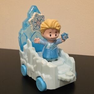 Little People Disney Princess Elsas Parade Float